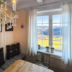 4 Bedroom Cozy In Svorkmo * Brattli