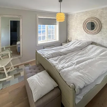 Gemütliches Haus Mit 4 Schlafzimmern In Ferienhaus *