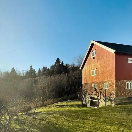 Gemütliches Haus Mit 4 Schlafzimmern In