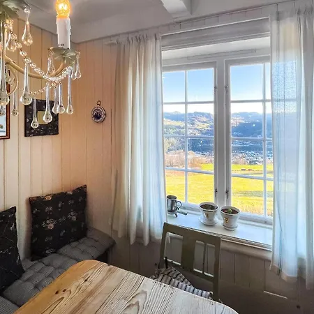 Gemütliches Haus Mit 4 Schlafzimmern In * Brattli
