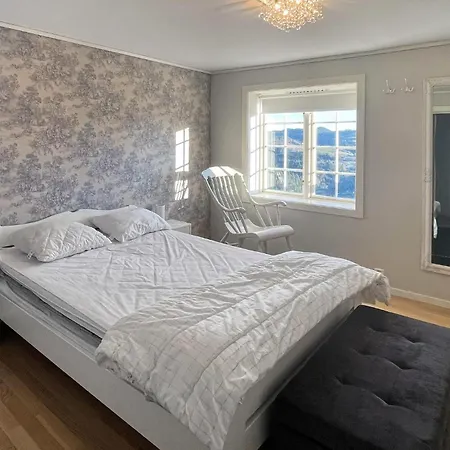 Ferienhaus Gemütliches Haus Mit 4 Schlafzimmern In Brattli